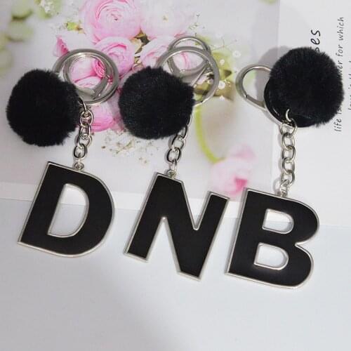 1Pc Black Faux Pompom 26 English Letter Keychain English Alphabet Plastic Keyring Accessories Women Handbag Charms Jewelry