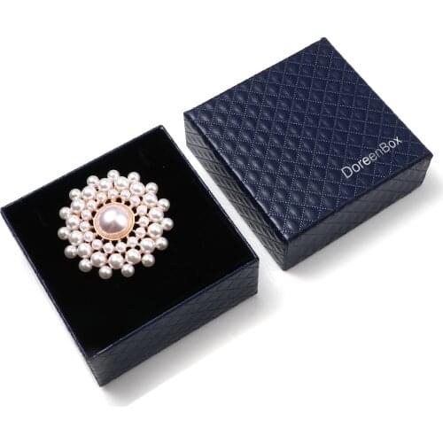 DoreenBox Ladies Pearl Brooches Decorated With Fashion Items And Clothing Embellishments Fashion Box Aberdeen 55.5cm-1PC