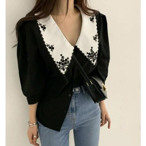 Elegant White Floral Embroidery Women Shirts Vintage Blusas Mujer De Moda 2021 Korean Chic Puff Sleeve Blouse Tops Clothes 14223