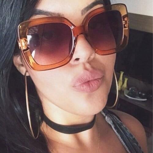 Vintage Ovesized Sunglasses Women Luxury Brand Rivet Big Frame Eye Glasses Square Sun Glasses For Men Black Dames oculos UV400