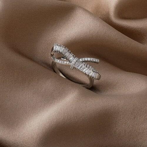 2021 Korean New Exquisite Versatile Bow Opening Adjustable Ring Fashion Temperament Simple Ring Elegant Womens Banquet Jewelry