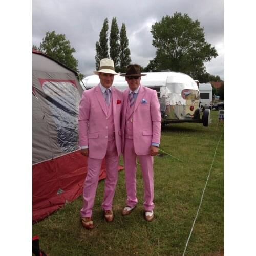 2017 Latest Coat Pant Designs Hot Pink Men Suit Groom Jacket Slim Fit 3 Piece Tuxedo Style Suits Custom Prom Blazer Masculino C5