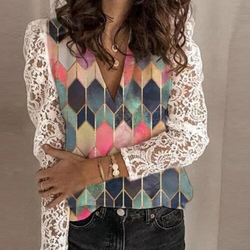 Women Hollow Out Lace Patchwork Blouse Shirt Autumn Long Sleeve Pullovers Tops Rhombus Print V Neck Lady Fashion Elegant Shirts