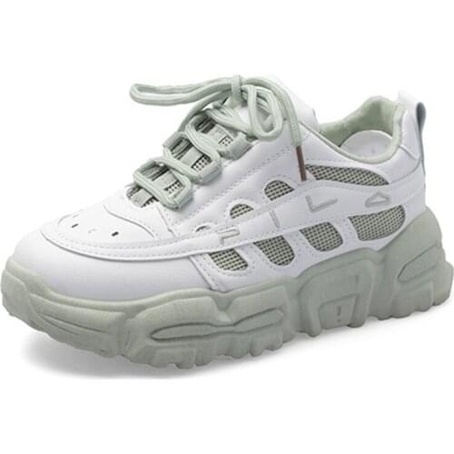 2020 womens shoes super fire net red street shot dad shoes female tide Hong Kong style wild color matching thick bottom light c