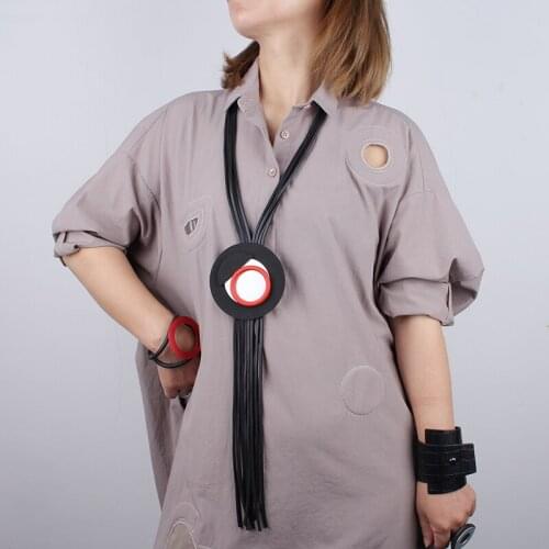 JID Ethnic Long Necklace 2021 New Original Red Circle Pendant Necklace Female Rubber Jewelry Neck Chain Gift For Mom Wholesale