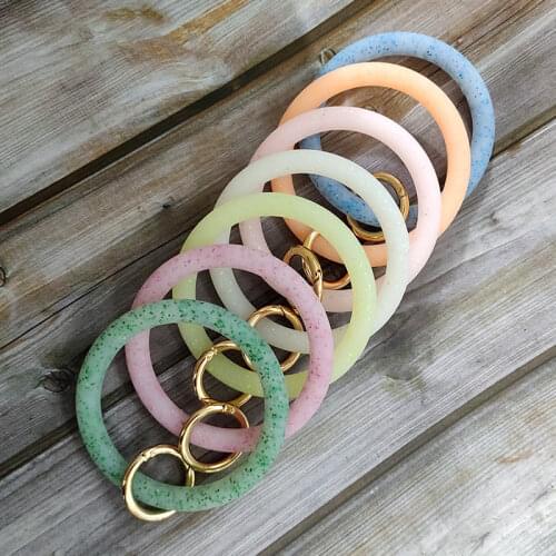 Flatfoosie Multiful Silicone Keychain for Women Circle Soft Wristlet Keychain Fashion Unisex Car Key Rings Accessories Wholesale