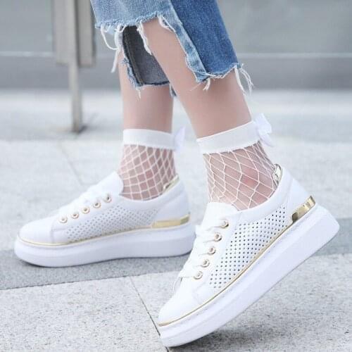 1 pair woman socks Fashion Sexy Thin Sex Summer Ruffle Fishnet Socks Chic Fish Net Short Socks Hollow out Mesh Lace Girls
