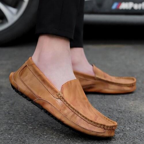 Hot Sale Fashion Comfortable Flat Retro Leisure Slip on Loafers Men Casual Lightweight Sneakers Footwrar Men Outdoor Sneakers