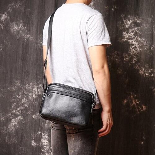 Genuine Leather Men Message Bags for iPad Vintage Travel Handbag Zipper Metal Buckle Business Male Shoulder Bag