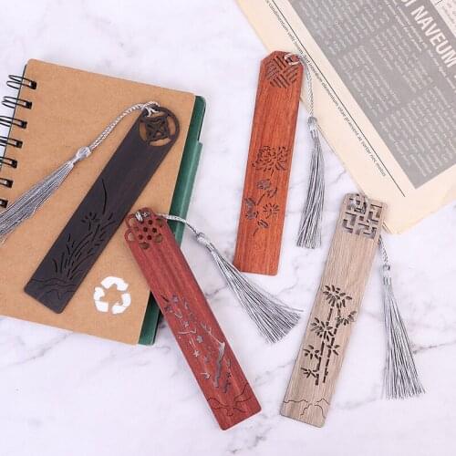 High quality 1pc Chinese style retro bookmarks wood exquisitely carved bookmarks stationery Supplies
