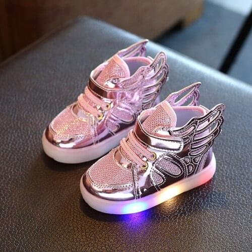 2019 Luminous Sneakers Children Shoes For Boys Girls Led Shoes Kids Sport Flashing Lights Glowing Glitter Casual Wing Flat Boots