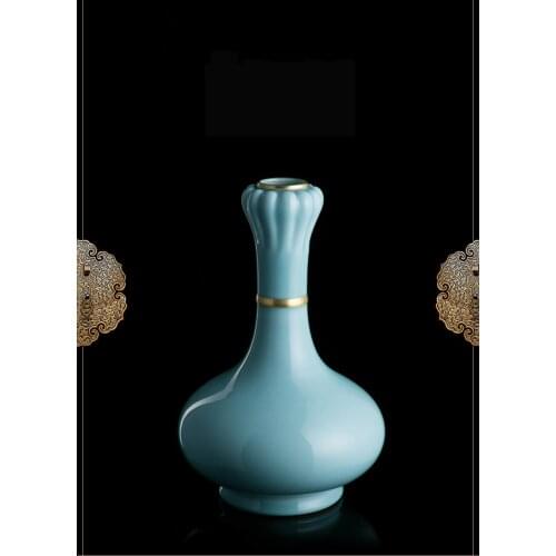 Qing Dynasty Yongzheng Period Quaint Azure Glaze Garlic Shape Vase
