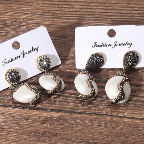 Itenice 2020 Simulation Pearl Pendant Dangle Earrings For Women Fashion Rhinestone Edging Earrings Sweet Jewelry Holiday Gift