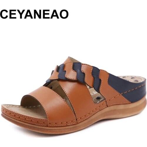 CEYANEAO Summer outdoor round head stitching womens sandals car stitching non-slip massage slope heel womens slippers large