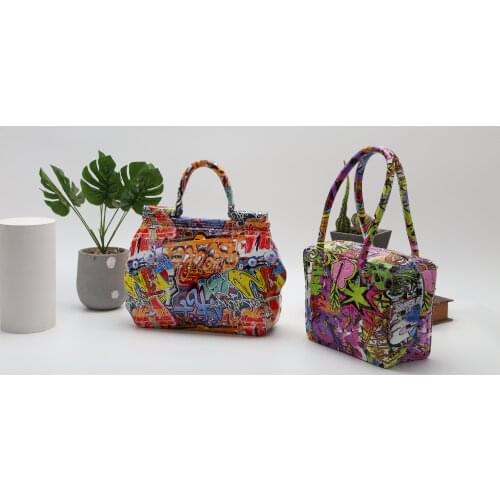 European Fashion Resin Bags Decorated Resin Craft Wine Cabinet Clothing Store Accessories Room Decoration Christmas Decor