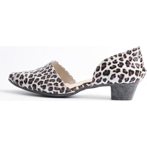 2021 New Fashion Women Leather Leisure Fashion Leather British Shoes Board Shoes Fashion Sneakers Leopard Shoes Sexy Women