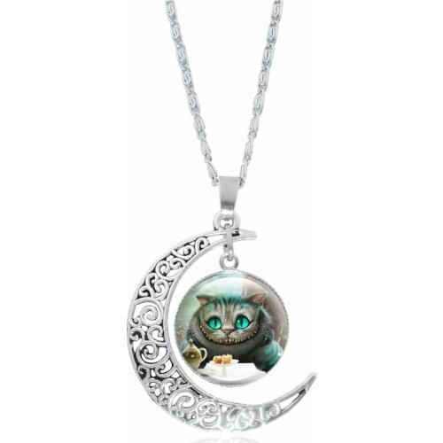 XUSHUI XJ Cheshire Cat Necklace Alice In Wonderland Jewelry Crescent Moon Pendant Chain Necklace Women Gift 2017