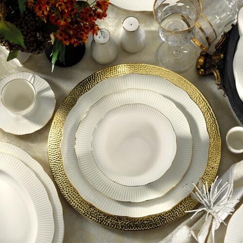 Kütahya Porcelain 83 Piece Dinner Set