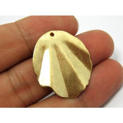 20pcs Brass fan charm 29.5x25mm Fan shaped oval Raw brass pendant R528