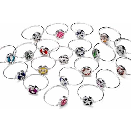 Mixed Sale New Fashion Metal 316 30mm Perfume Essential Oils Diffuser Locket Bracelet Bangle With Pads Women Teenagers Gift