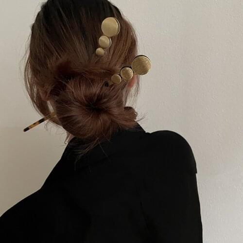 AOMU 2021 New Retro Multicolor Transparent Leopard Resin Geometric Imitated-pearl Hairpin for Women Hair Accessorie Styling Tool