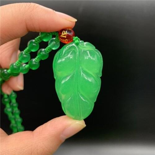 Carved Chinese Green Jadeite Leaf Pendant Necklace Charm Jewellery Fashion Lucky Amulet Gifts for Women Men Sweater chain