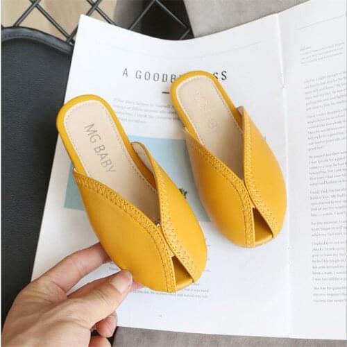 Girls fashion Baotou summer sandals Girls' indoor Soft bottom non-slip flat shoes Cute princess Indoor home slippers sandals