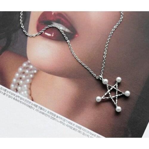 Fashion Star Burst Models With Models Not To Love Pearl Necklace Star Necklace Jewelry