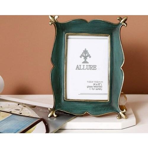 Metal photo frame Rectangular thin edges Desktop ornaments Home Decoration Light luxury jewelry Narrow white Memorial gift