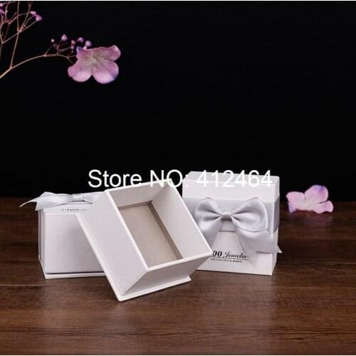 Luxury packing specification cartoon cloth box.BX-2180