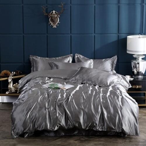 Xiao Qi Qi Silk Bed Linen China