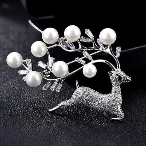 OKILY Elegant Winter Jewelry Women Zircon Animal Brooch Crystal Pearl for Coat Deer Christmas Brooches Pins Best Mens Accessori