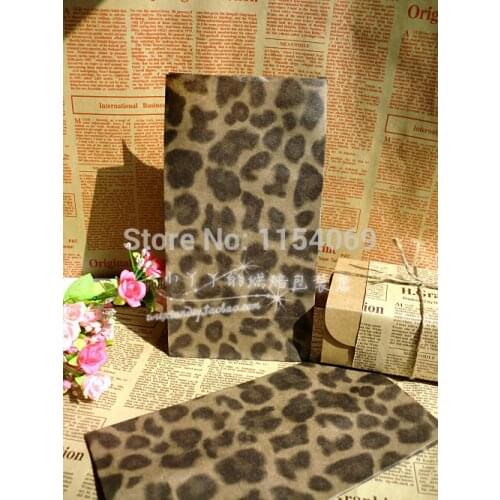 23x12x7.5cm 100pcs/lot Leopard Brown Kraft Paper Bag Recyclable Candy Gift Bag Party Favors Boutique Jewelry Packaging Bags