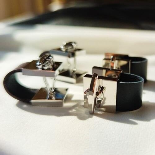 2PRS/Sets Black and Brown Leather cufflinks for man cuff link for wedding Fashion Mens cuff buttons