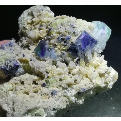 92.6gNatural rare purple fluorite mineral specimen stone and CRYSTAL HEALING CRYSTAL QUARTZ GEM home decoration ornaments