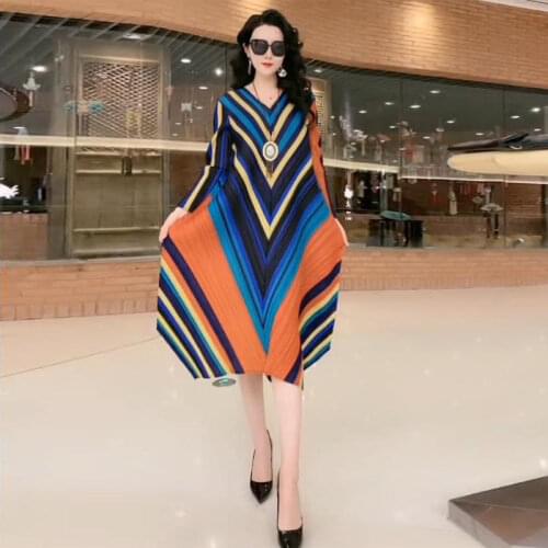Fashion Striped Dress Women 2020 New Spring and Summer V-neck Printed Temperament Long Dress Plus Size Party Dress