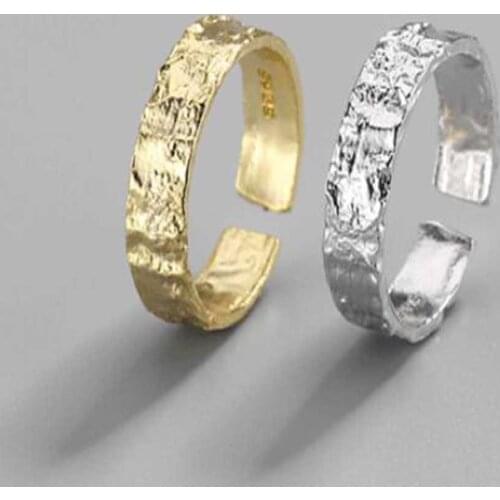 Popular Punk Feminine Texture Simple Ring 2020 Jewelry Design Round Crescent Bread Ring Chunky Ring Geometric Ring Wedding Gift