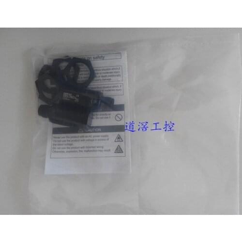 Cylindrical Photoelectric Sensor E3FA-VP21