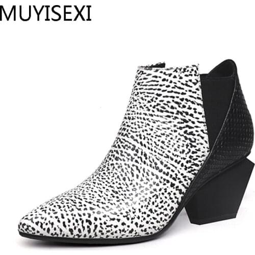 6 cm Chunky Heel Ankle Boots Chelsea Autumn Boots For Women Genuine Leather Mixed Color Pointed Toe Shoes Women HL115 MUYISEXI