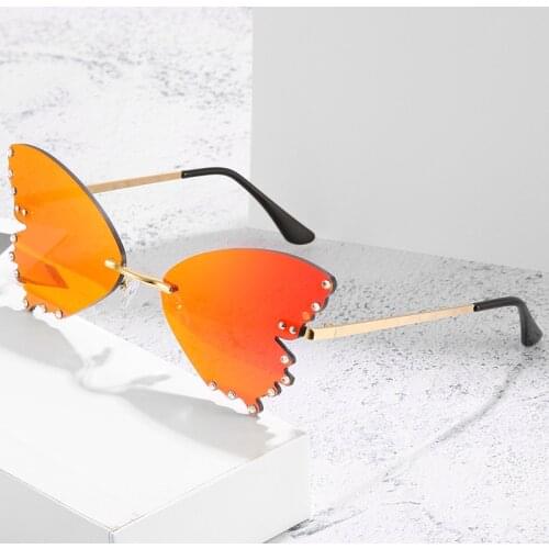 2021 New Fashion Frameless Butterfly Rhinestone Sunglasses Ladies Steampunk Fashion Designer Sunglasses Retro Glasses