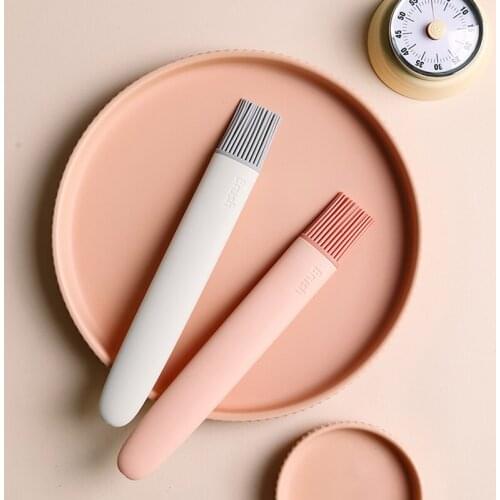 Heat resistant baking food grade barbecue brush silicone oil brush kitchen pancake brush oil household outdoor barbecue small br