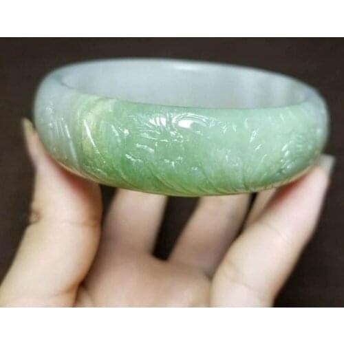 H34#Qinghai material and Tian Yubing bottom green and white jade carved bracelet