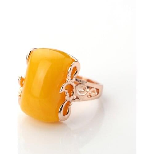Wax ring mens and womens Amber living ring rose gold inlaid with chicken oil yellow old honey wax ring