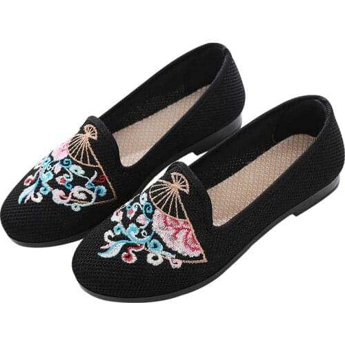 Fashion womens shoes classic cloth shoes 2020 new ethnic mother shoes middle-aged and elderly retro non-slip flat breathable si