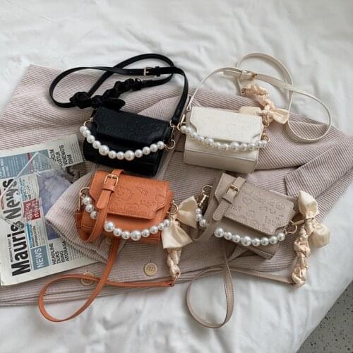 2021 new Korean fashion mobile phone bag female bag pearl portable pu messenger bag foreign personality lipstick bag trend