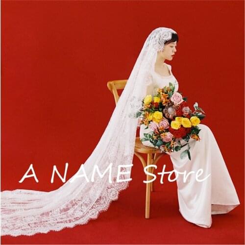 Cathedral Long Lace Bridal Veils Wedding Veil Accessories Ivory Juliet Vintage Cap Veil photo shoot for Brides veu de noiva