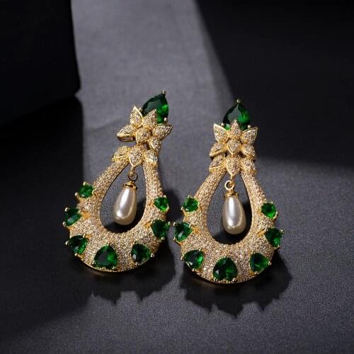 Creative high-grade micro-inlaid zircon exaggerated simple dinner with exuberant big flowers new earrings DZ 4