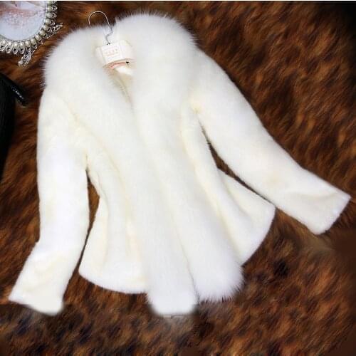 2020 Winter Women Fur Coats White Black New Thick Warm Faux Fur Jacket Short Outerwear