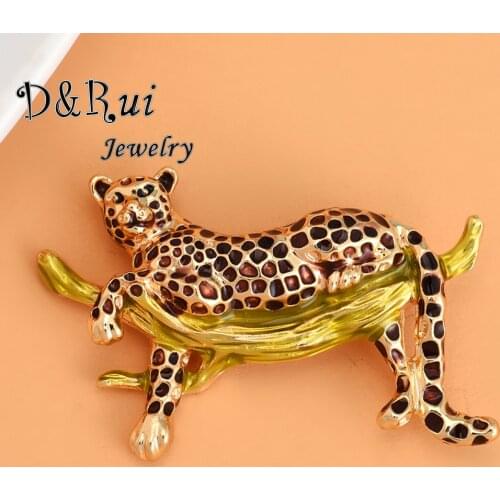 Gold Leopard Pin Brooch Vintage Jewelry 2021 Desiger Animal Panther Party Casual Brooches Pins for Women Men Mothers Day Gifts