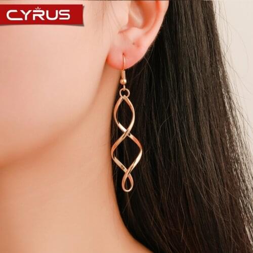 Trendy Geometric Spiral Curved Drop Earrings For Women Simple Exaggerated Twisted Wave Ear Stud Earrings Femme Boho Jewelry